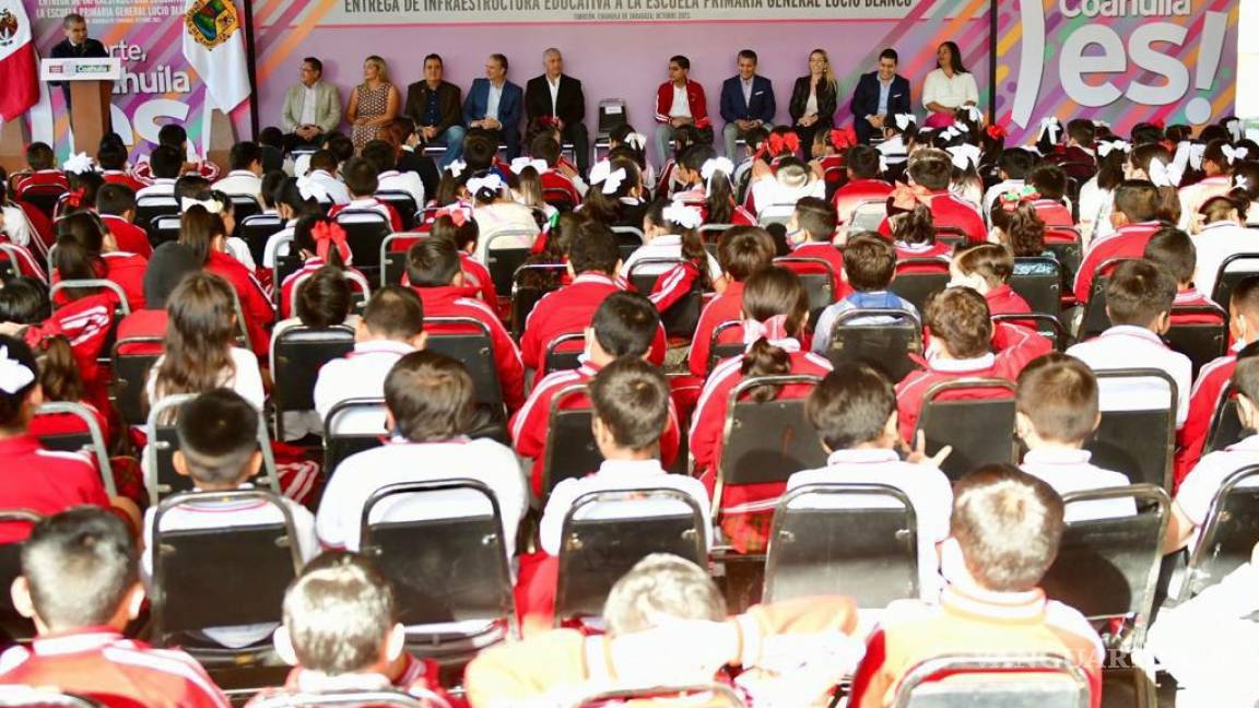 Entrega Gobernador primaria remodelada en Torreón; se le invirtieron más de 5 mdp