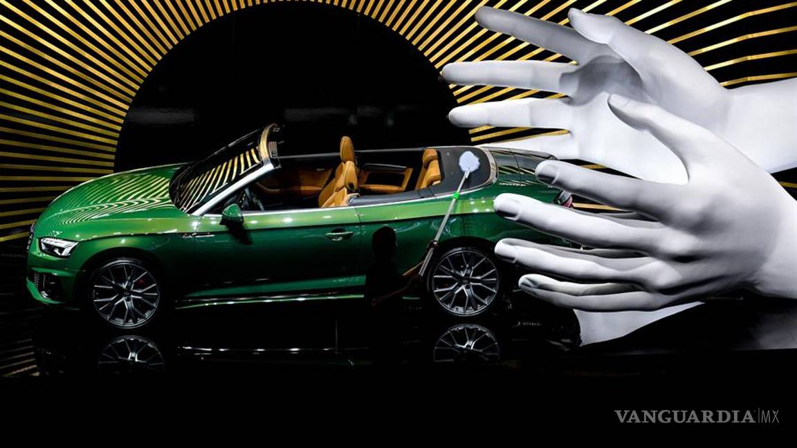 $!Angela Merkel inaugura el Salón Internacional del Automóvil en Frankfurt, no te puedes perder estas imágenes