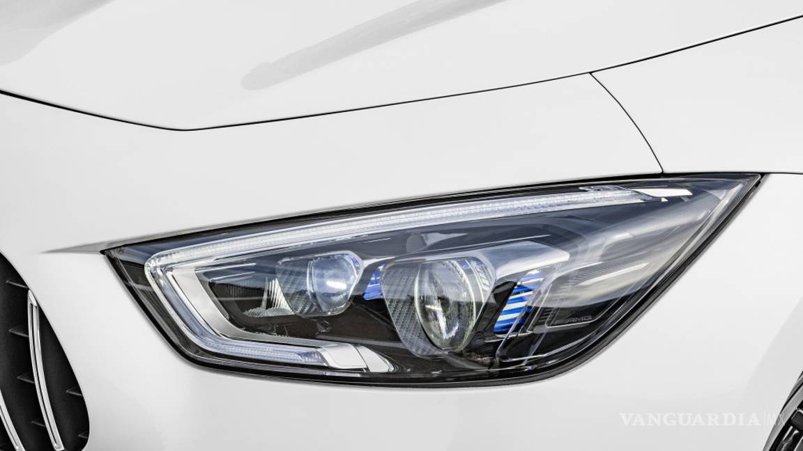 $!Mercedes-AMG GT 4-Door Coupe, impactante y poderoso sedán de lujo