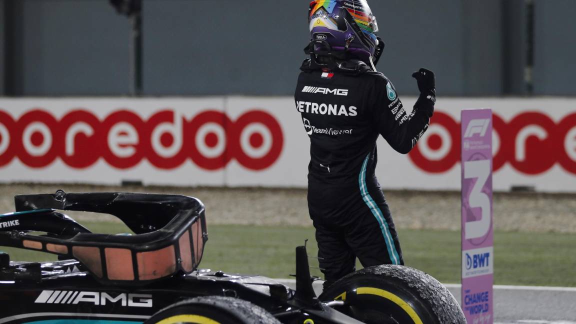 $!La gran fiesta de Fórmula 1 en el destino mundialista, Qatar, ha concluido con el liderato del inglés Lewis Hamilton de Mercedes
