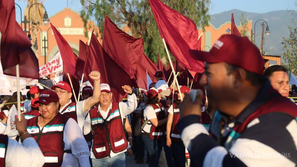 $!Militantes y simpatizantes pudieron disfrutar de los Kumbias Kings en el cierre.