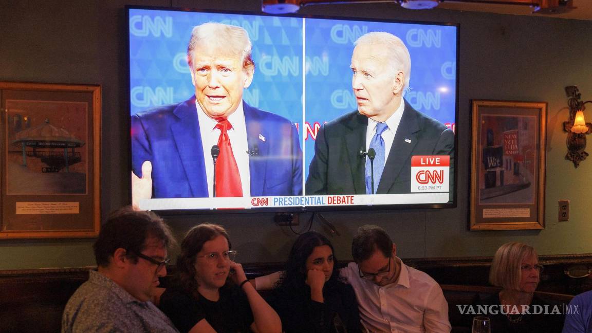 $!El inédito debate, por su realización de manera muy temprana, fue observado por TV por millones de estadounidenses.