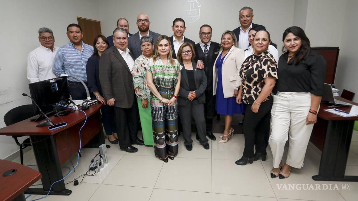 $!Miembros del sindicato de la UAdeC, quedaron conformes con el ofrecimiento de la UAdeC.