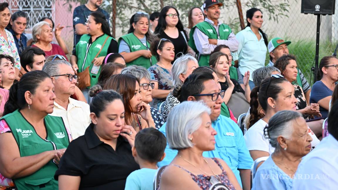 $!Ciudadanos agradecen la intervención en una de las vialidades clave del municipio.
