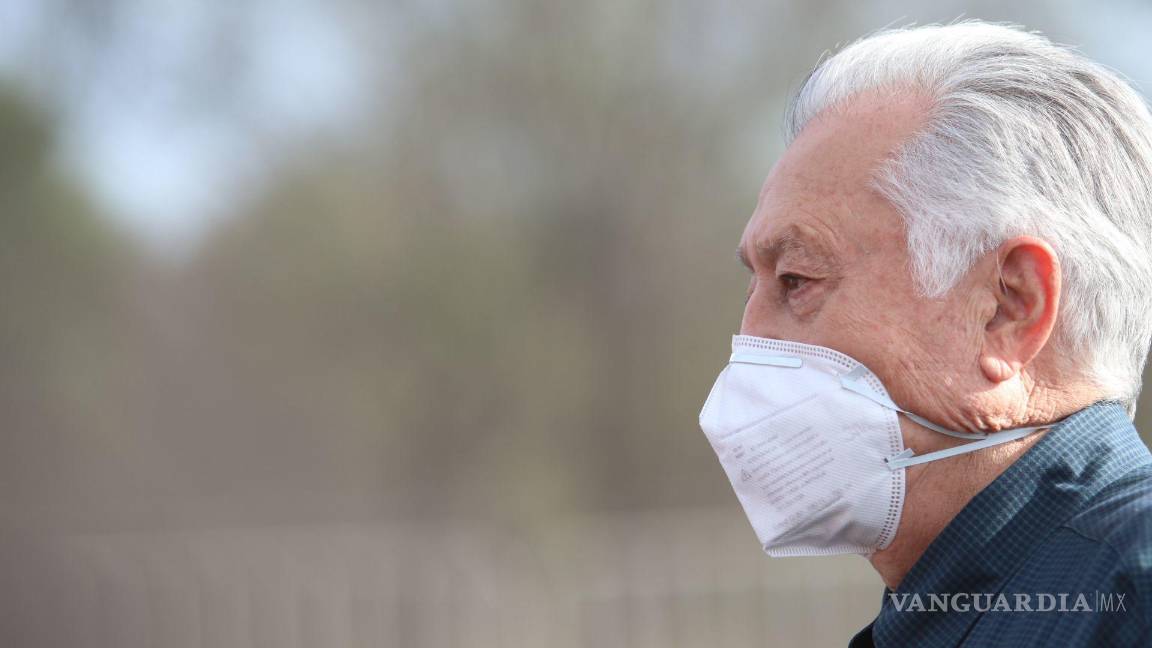 $!Manuel Bartlett, director de la CFE, asistió a la mina de Pasta de Conchos en donde se anunció el inicio del rescate de los 63 mineros.