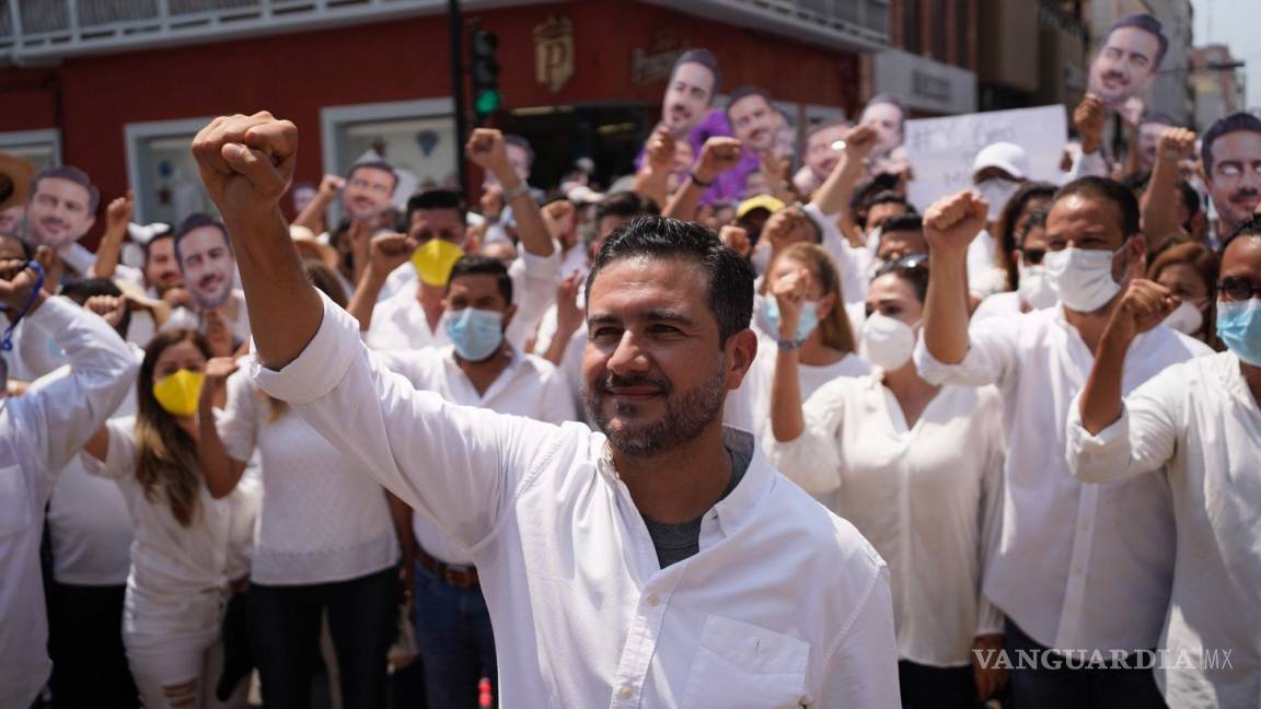 ‘Reaparece’ Miguel Yunes... para pedir separarse de su cargo en vísperas de votación a reforma judicial