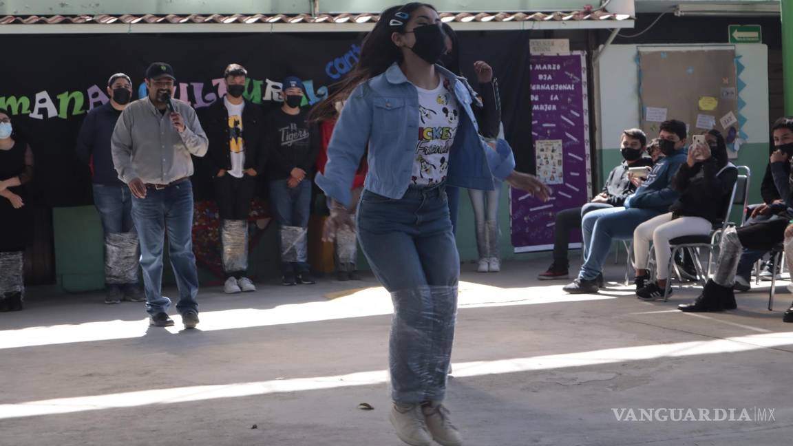 $!Se realizan actividades en UNIVAS por el motivo del día mundial de la felicidad.