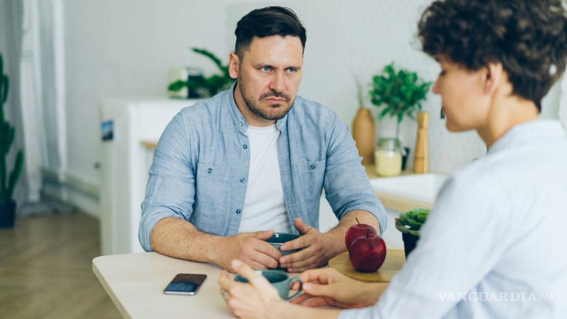 ¿Tu pareja no te dice te amo? Esto significa, según la psicología