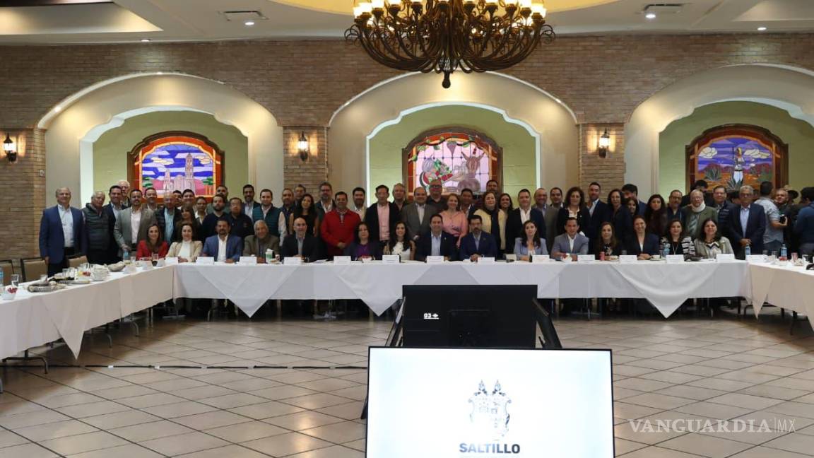 $!El Gobierno de Saltillo impulsa herramientas como el Visor Urbano para facilitar la apertura de negocios y promover el desarrollo económico local.