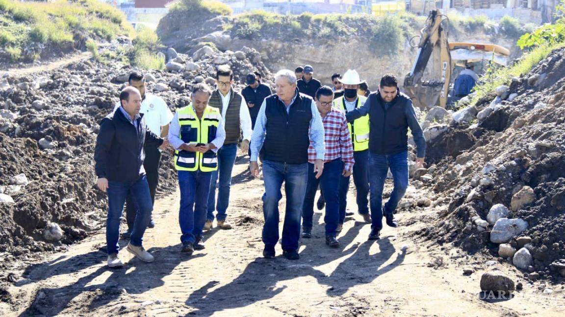 $!Saltillo: supervisa Chema Fraustro obras en la colonia Lomas del Refugio