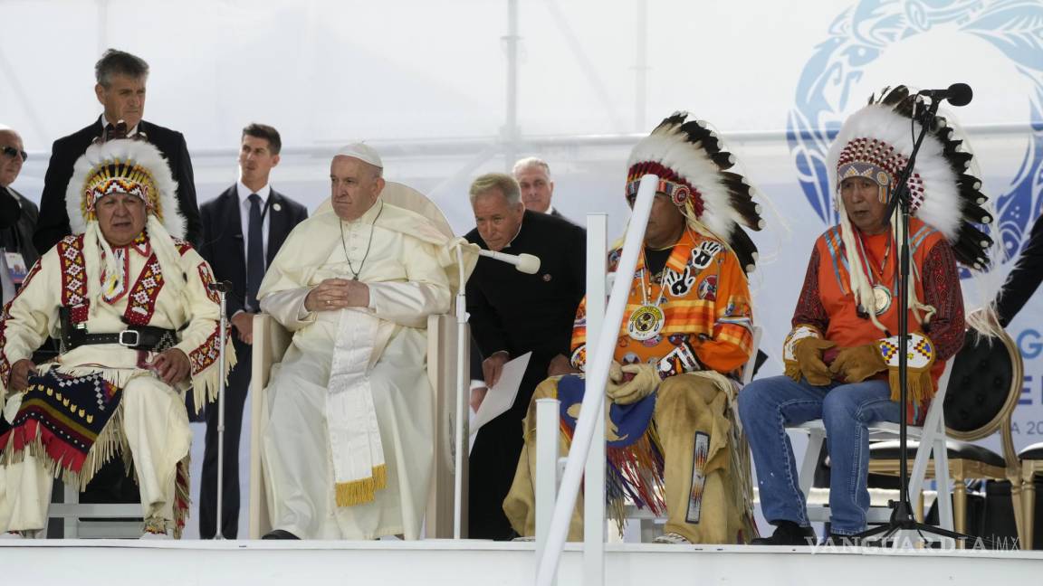 Papa Francisco se disculpará por los abusos contra niños indígenas en internados de Canadá