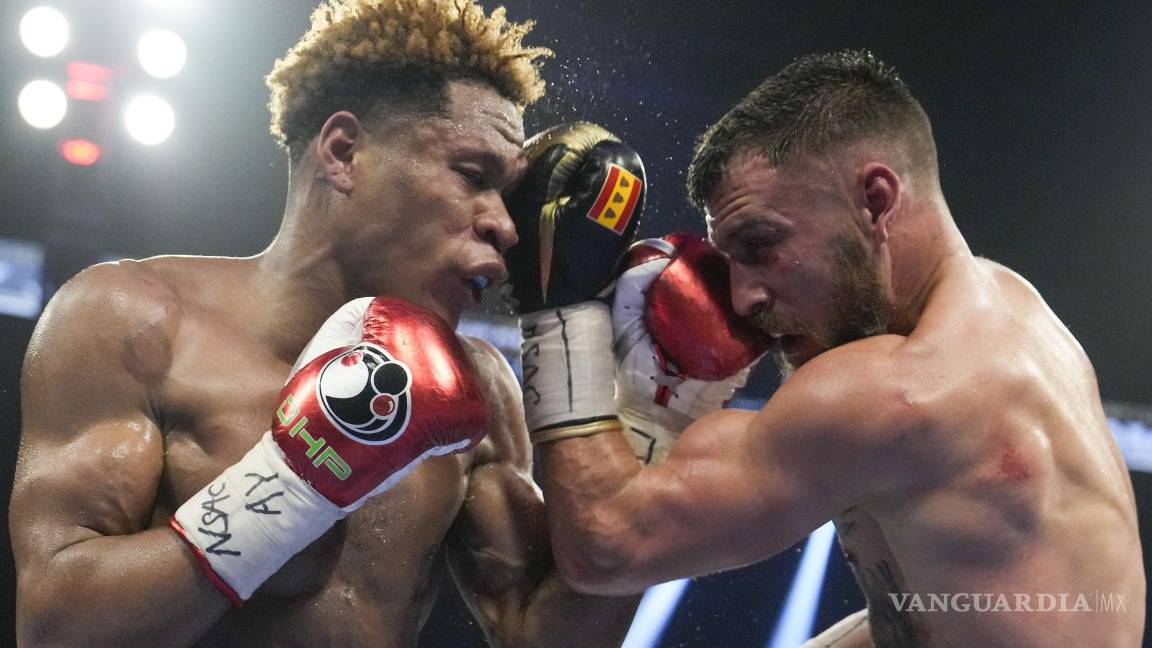 Bajo un polémico resultado, Haney retiene sus títulos ante Lomachenko en Las Vegas