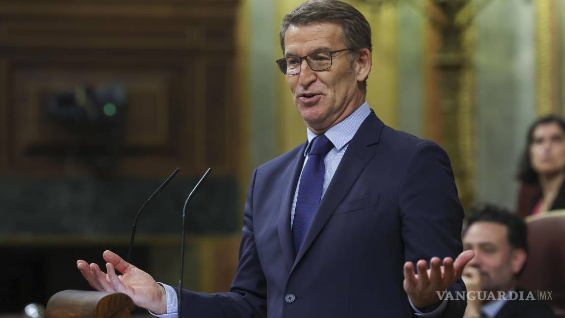 $!El líder del Partido Popular, Alberto Núñez Feijóo, en su turno de contrarréplica durante el primer día del debate de investidura de Pedro Sánchez en Madrid.