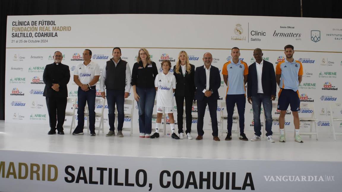 $!La clínica de futbol, patrocinada por empresas locales, busca fomentar valores deportivos en la juventud de Saltillo.