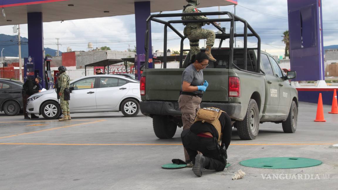 Realizan cateos simultáneos en tres gasolineras de Saltillo