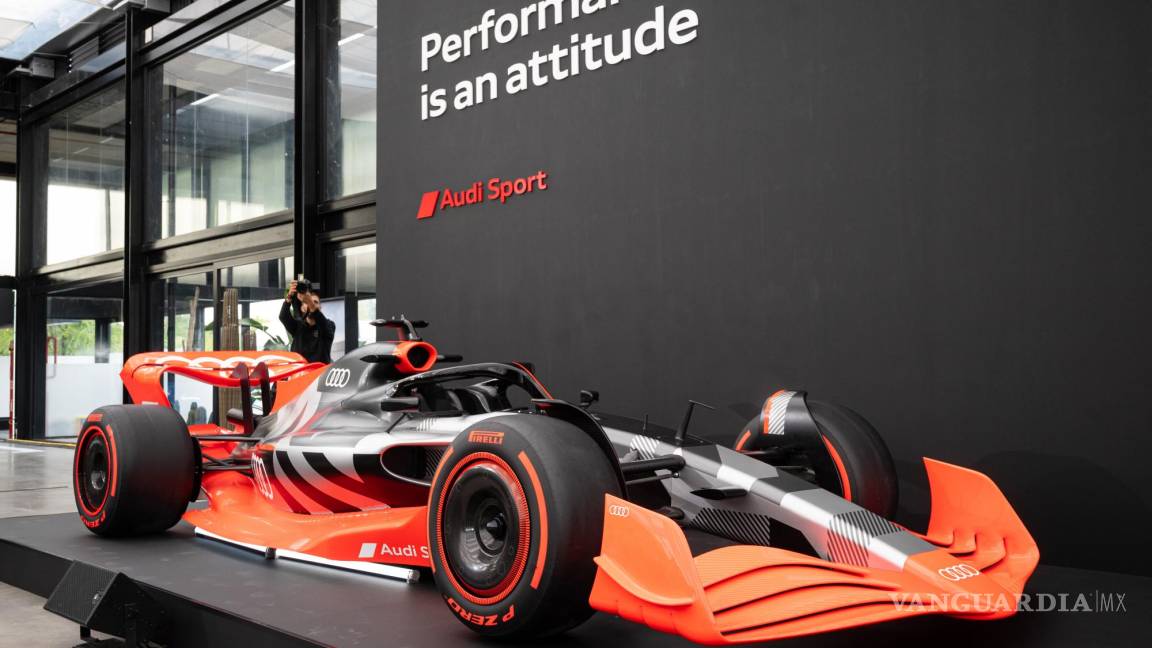$!La marca alemana de automóviles Audi presentó en Madrid su auto con el que entrará a la F1 en 2026.