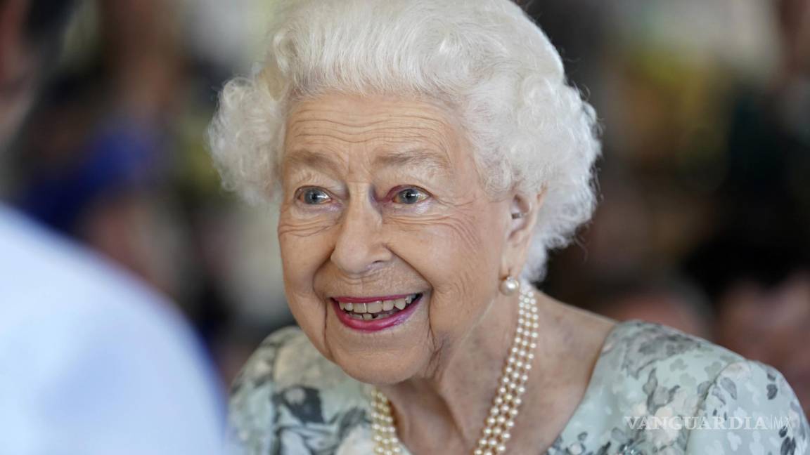 Critican a los premios Emmy por no incluir a la reina Isabel II en el homenaje a las estrellas fallecidas