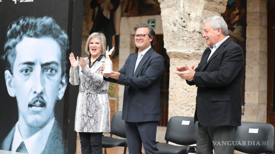 Saltillo: felicita Chema Fraustro al director de la OFD, Natanael Espinoza