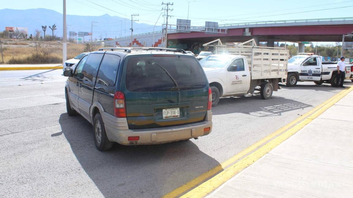 Apresurado conductor provoca accidente al norte de Saltillo