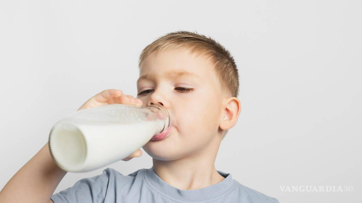 $!¡No lo hagas!... 3 hábitos peligrosos con los alimentos que debes evitar para cuidar tu salud