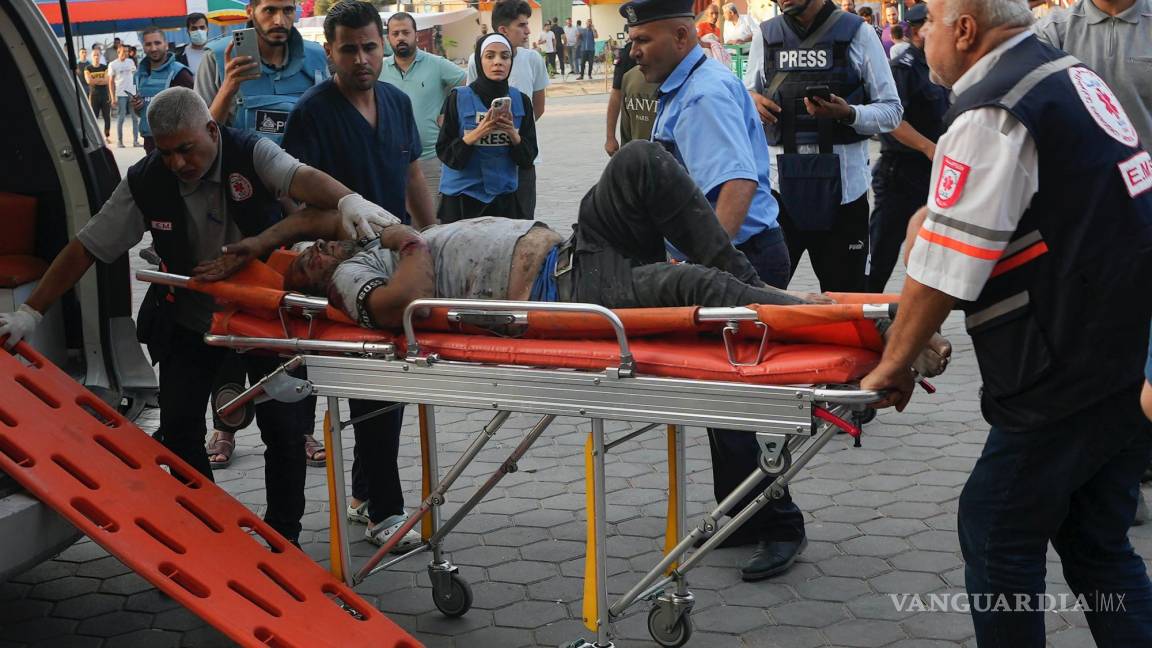 Los periodistas en Gaza padecen igual que la población por los bombardeos israelíes, intentan mantenerse a salvo