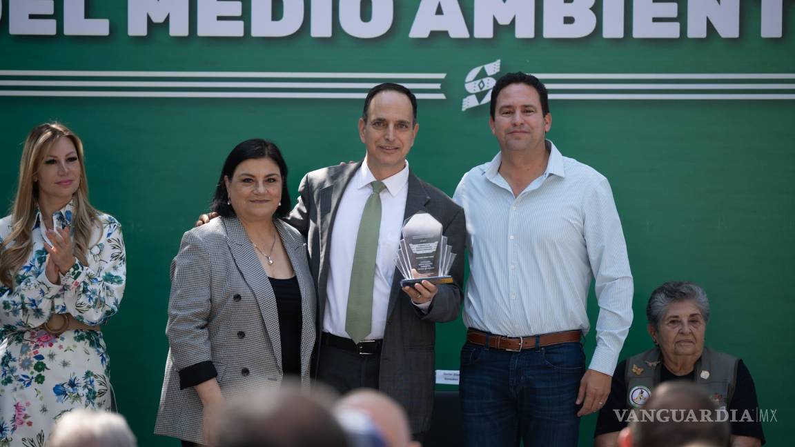 Reconocen en Saltillo a los ambientalistas Daniel Garza Tobón, Graciela Arocha y María Ulloa