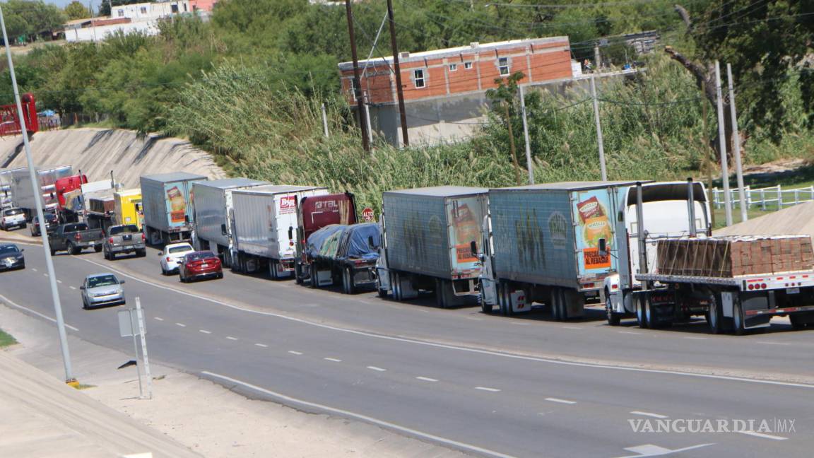 Levanta Texas restricción a las revisiones del transporte de carga, en frontera con Coahuila