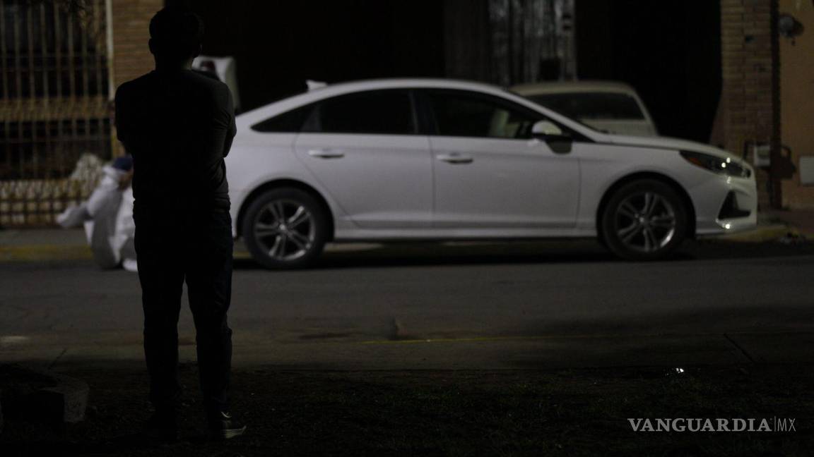 $!Los hechos fueron reportados al 911 y al lugar acudieron elementos de la Fiscalía General del Estado para tomar conocimiento del deceso.