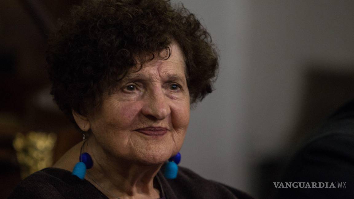 Margo Glantz es galardonada con el Premio Internacional Carlos Fuentes