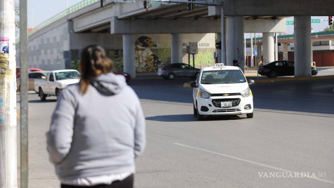Piden taxistas a Ayuntamiento de Saltillo mil concesiones más