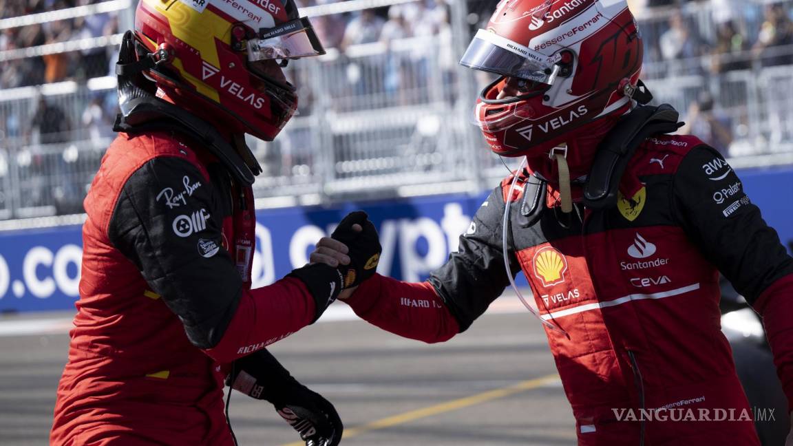 $!Charles Leclerc y Carlos Sainz, pilotos de Formula 1.