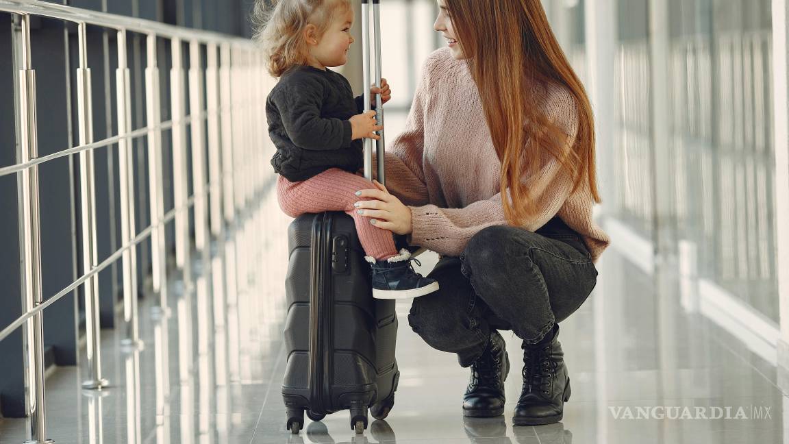 $!Recordarles a los niños que no se alejen ni hablen con desconocidos es esencial.