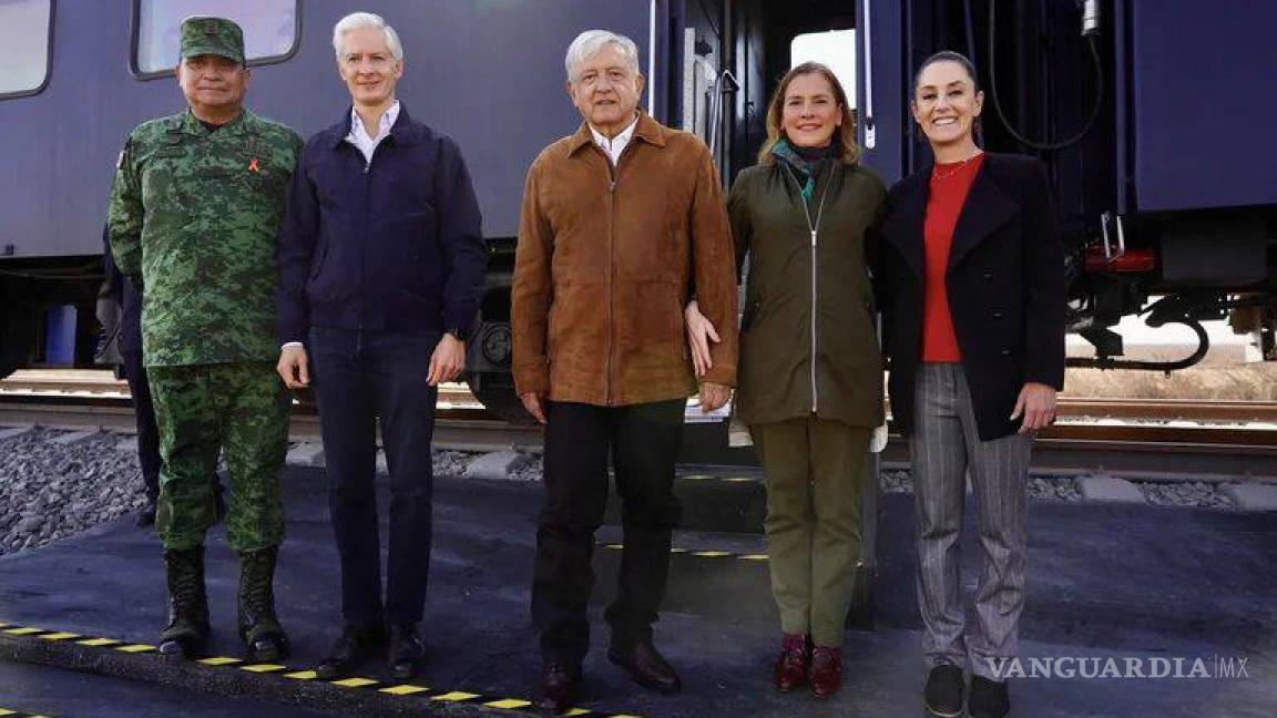 $!General Cresencio Sandoval, Alfredo del Mazo, presidente López Obrador, su esposa Beatriz Gutiérrez y Claudia Sheinbaum.