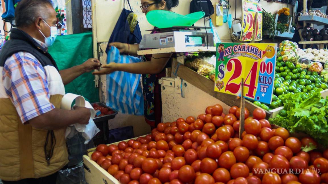 $!24 de octubre de 2022. Se han mantenido los precios en alimentos de la canasta básica, si cambios desde la semana pasada, algunos aumentaron 1 o 2 pesos.