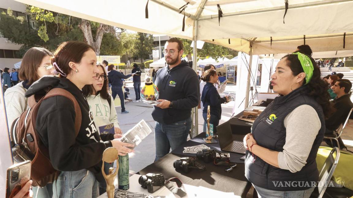 Saltillo: Organiza UAdeC feria para dar a conocer su oferta educativa; acuden 10 universidades privadas