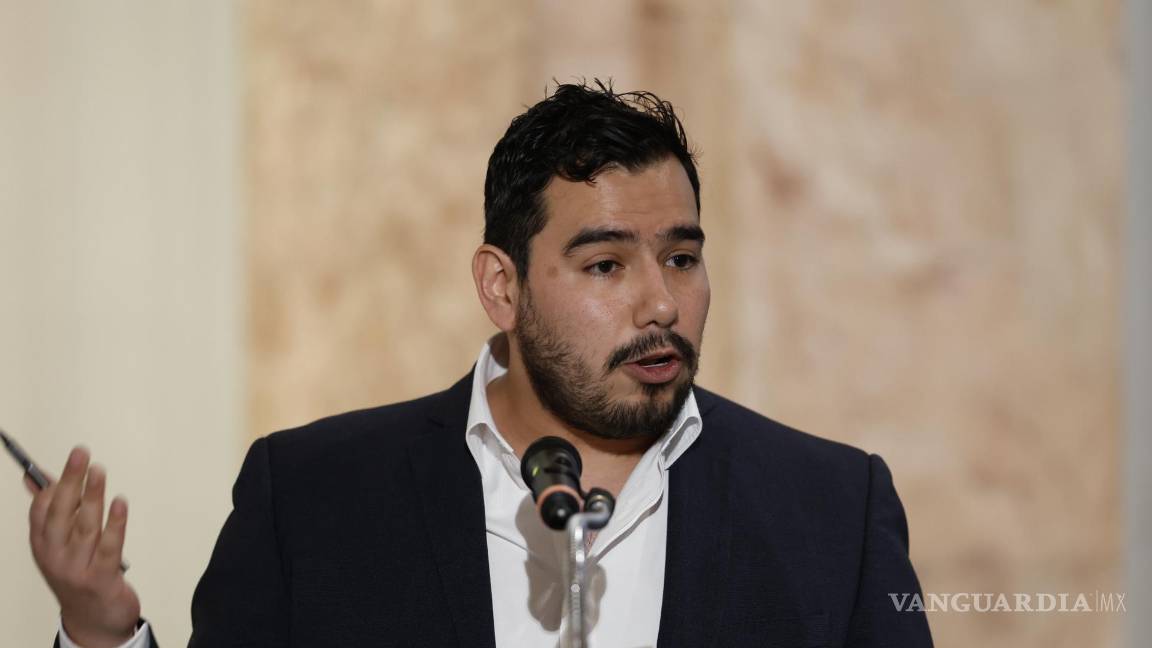 $!El director de Tv Migrante, Emerson Segura, durante el lanzamiento del canal público este viernes, en Ciudad de México (México).