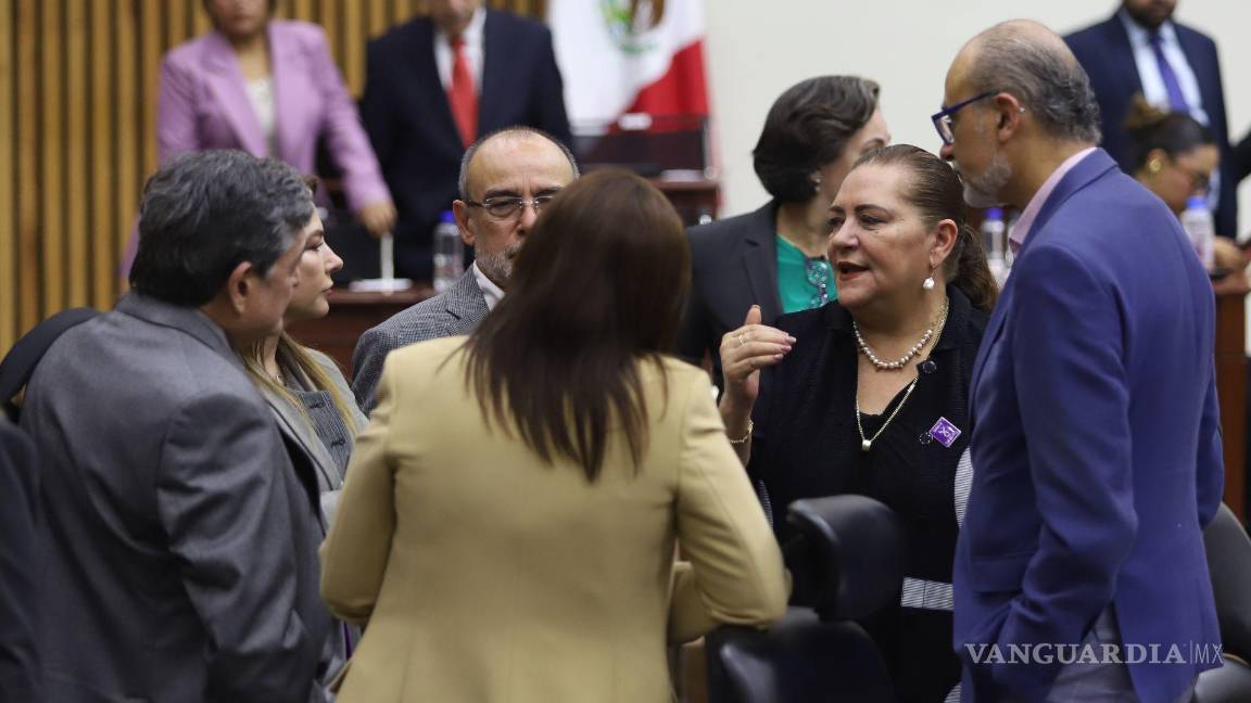 Reforma electoral va contra consejeros del INE, advierte la oposición