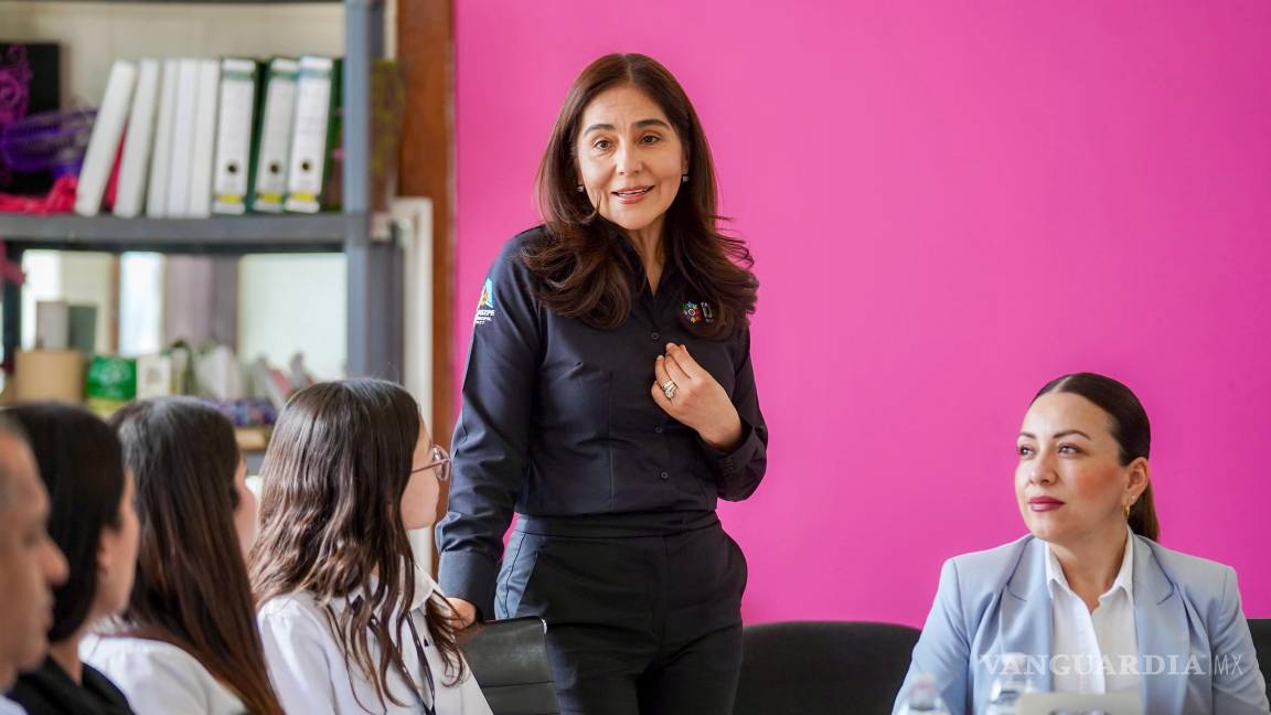 $!Autoridades del DIF Ramos Arizpe y personal de Magna dialogaron sobre estrategias conjuntas para mejorar la calidad de vida de la comunidad.