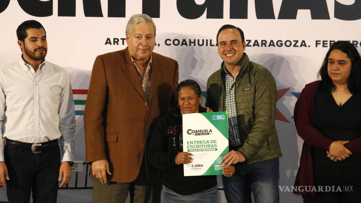 Más de 400 familias de Saltillo, Ramos Arizpe y Arteaga obtienen las escrituras
