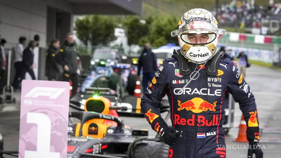 $!Max Verstappen logró su triunfo número 32 en la Máxima y se coronó bicampeón
