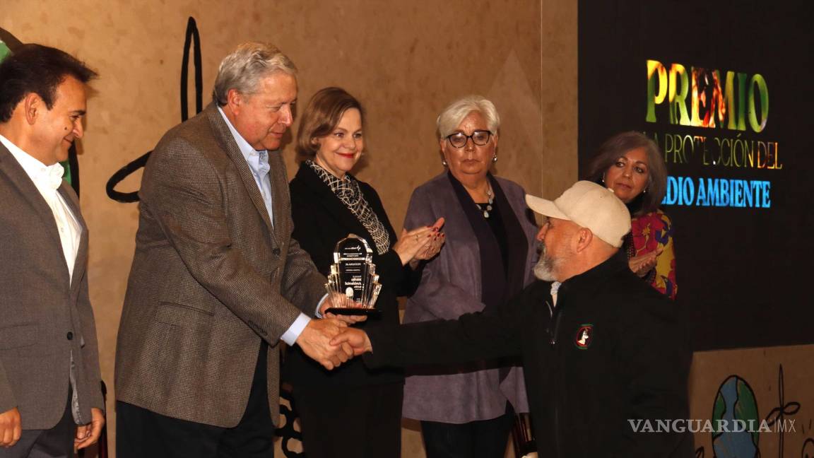 $!Sergio Carlos Marines Gómez, director de Profauna, también fue galardonado.