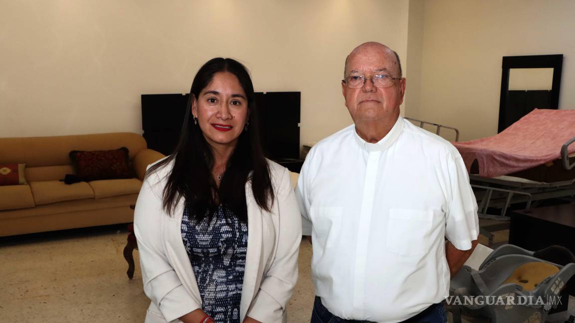 $!Alondra Mata Loyola, directora de Cáritas Saltillo, destacó que el bazar representa un paso clave hacia la autosustentabilidad económica de la institución.