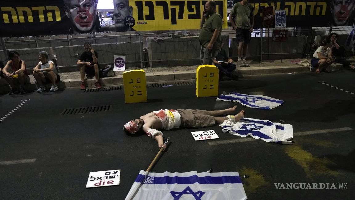 $!Protesta contra el gobierno del primer ministro israelí, Benjamin Netanyahu en Tel Aviv, Israel