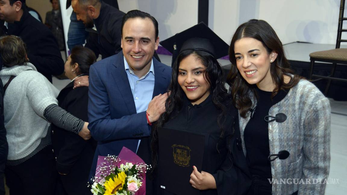 $!Inspira Coahuila se une a la iniciativa, ofreciendo becas y programas para empoderar a más mujeres y fortalecer la comunidad.