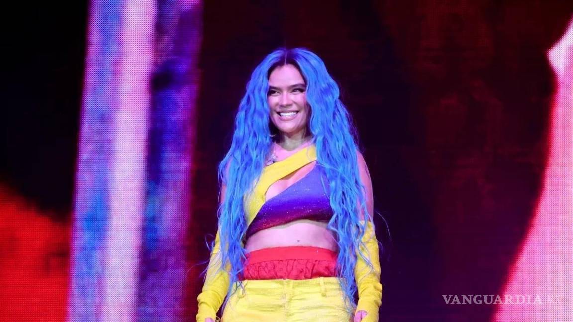 $!Uno de los vestuarios de la cantante destacó los colores de Colombia.
