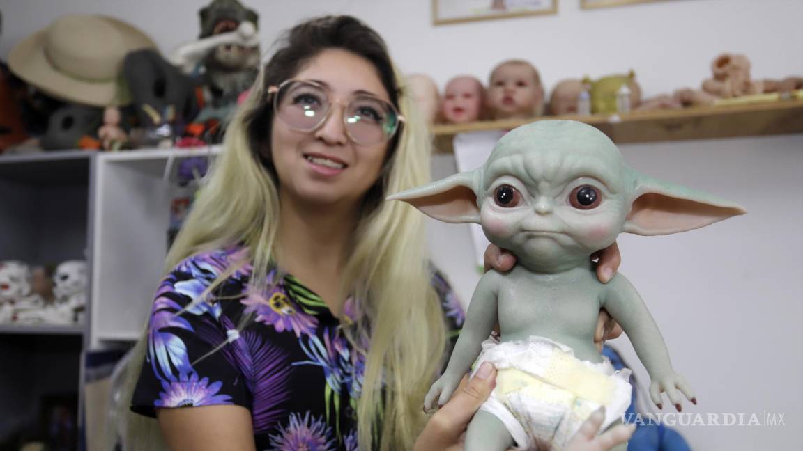 $!La artista mexicana crea bebés a imagen y gusto del cliente, con rasgos, color de piel y ojos a elegir.