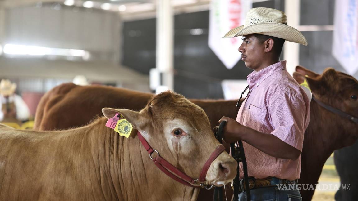 $!Cuenta con exposición agropecuaria.