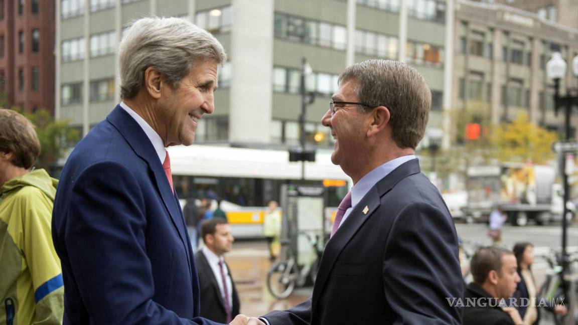 Kerry buscará que México aumente inversión en energías renovables en reunión con AMLO