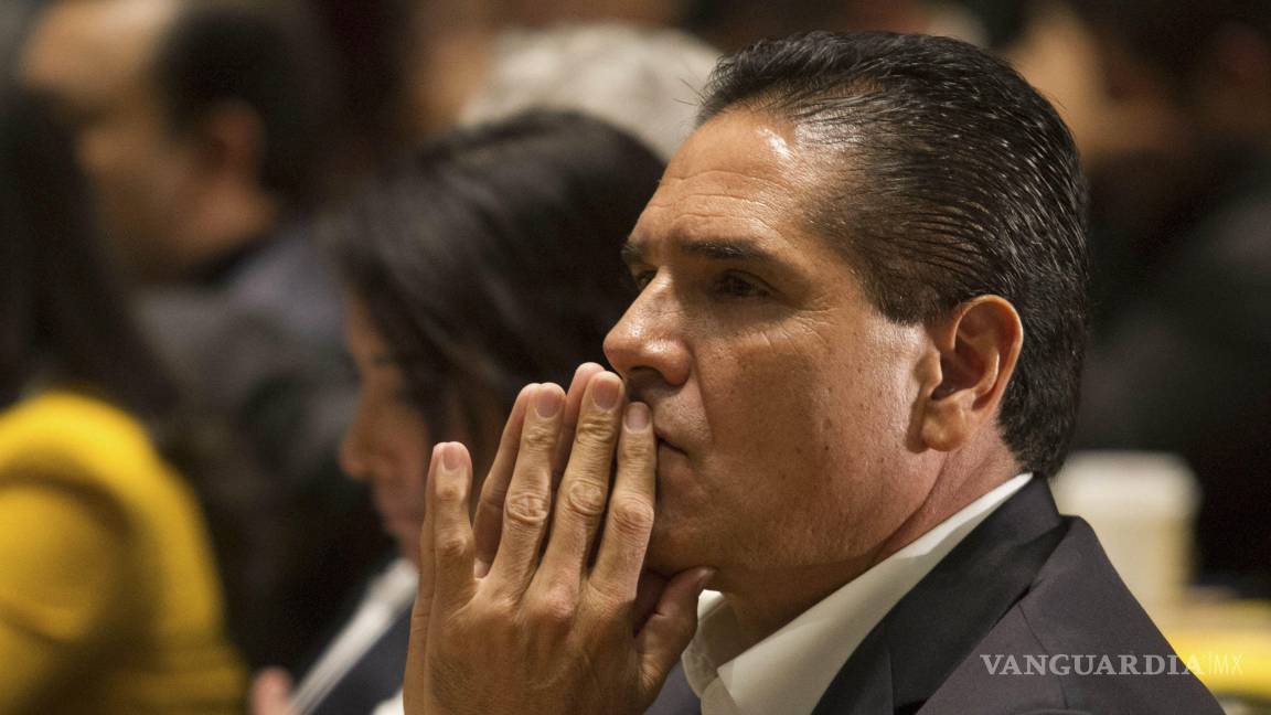 Realizan cateo en helipuerto privado de Morelia vinculado al círculo cercano de Silvano Aureoles