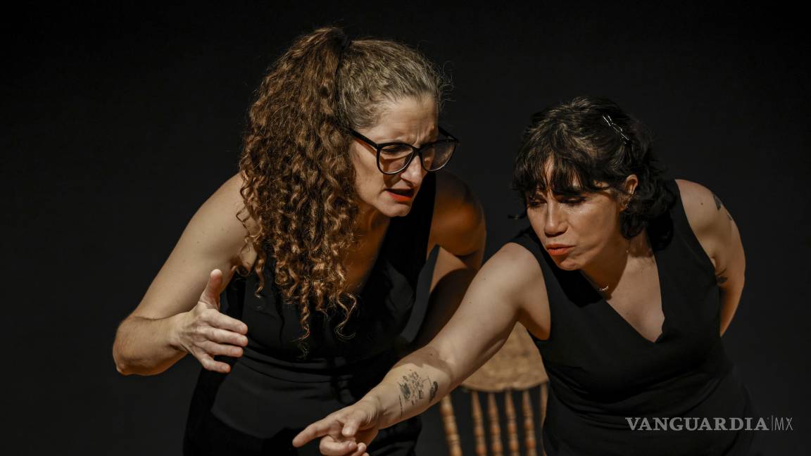 Espectáculo único: ‘Improvisan’ obra de teatro sobre la espera, la muerte y el amor en Saltillo